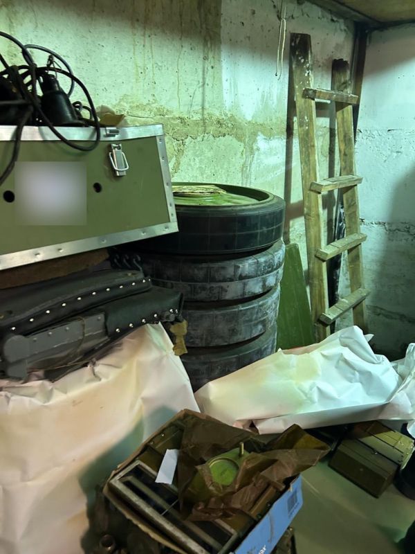 Подозреваемый в контрабанде военного оборудования и незаконном обороте радиоактивных веществ задержан в Челябинской области Подозреваемый в контрабанде военного оборудования и незаконном обороте радиоактивных веществ задержан в Челябинской области