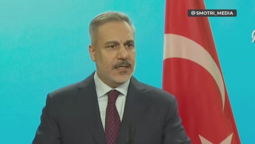 Глава СВР РФ Сергей Нарышкин в четверг, 27 ноября, приезжал в Анкару, на встречах обсуждалось урегулирование конфликта на Украине — глава МИД Турции Хакан Фидан