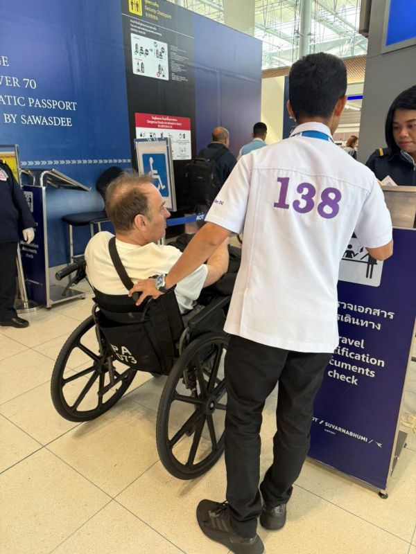 Сахалинский программист потерял память и застрял в аэропорту Бангкока — его искали четыре дня Сахалинский программист потерял память и застрял в аэропорту Бангкока — его искали четыре дня