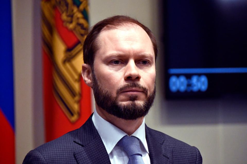 28 ноября врио Губернатора Виталий Королев впервые выступил перед депутатами Законодательного Собрания и ответил на вопросы представителей депутатских фракций в рамках очередного заседания ЗС, которое провел председатель... 28 ноября врио Губернатора Виталий Королев впервые выступил перед депутатами Законодательного Собрания и ответил на вопросы представителей депутатских фракций в рамках очередного заседания ЗС, которое провел председатель...