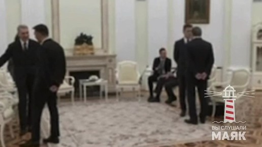 Лавров и Сийярто общаются в ожидании встречи Путина и Орбана