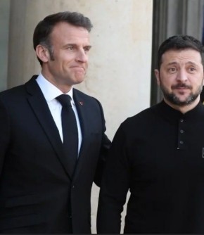 Зеленский «оказался в самой сложной политической и военной ситуации» с начала боевых действий на Украине в 2022 году, констатирует Reuters