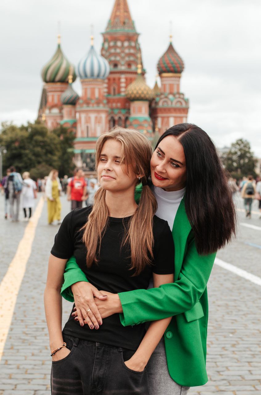 Фотопроект «Мама в погонах» открывает старший помощник руководителя следственного управления (по информационному взаимодействию с общественностью и средствами массовой информации) СК России по Тверской области подполковник... Фотопроект «Мама в погонах» открывает старший помощник руководителя следственного управления (по информационному взаимодействию с общественностью и средствами массовой информации) СК России по Тверской области подполковник...