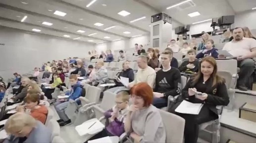 Евгений Попов: Большая честь и удовольствие провести Географический диктант в одной из самых сильных школ России