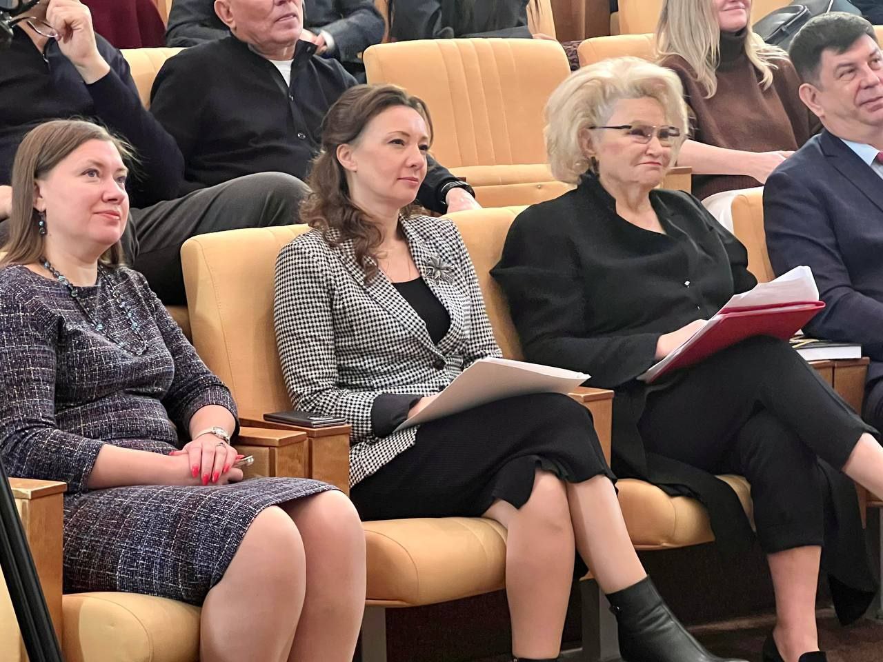 Анна Кузнецова: Победителей Всероссийского видеоконкурса «КиберЗОЖ» наградили в Госдуме Анна Кузнецова: Победителей Всероссийского видеоконкурса «КиберЗОЖ» наградили в Госдуме