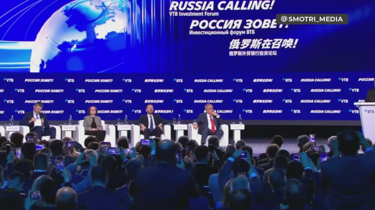 Мы работаем в тесном контакте с регионами, с бизнесом, и, на мой взгляд, эффективно — Путин