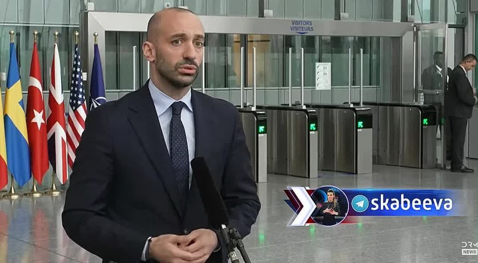 Глава МИД Франции Барро заявил, что украинцы — это первая линия обороны европейской безопасности