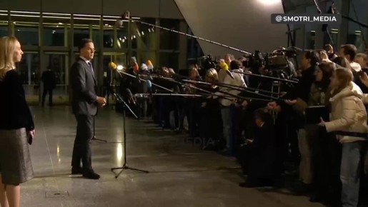 Если мирный процесс будет затягиваться или не приведет к результатам, то важно убедиться, что русские понимают, что поток оружия в Украину будет продолжаться — Марк Рютте