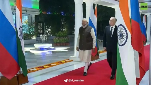 Началась неофициальная часть встречи Путина и Моди