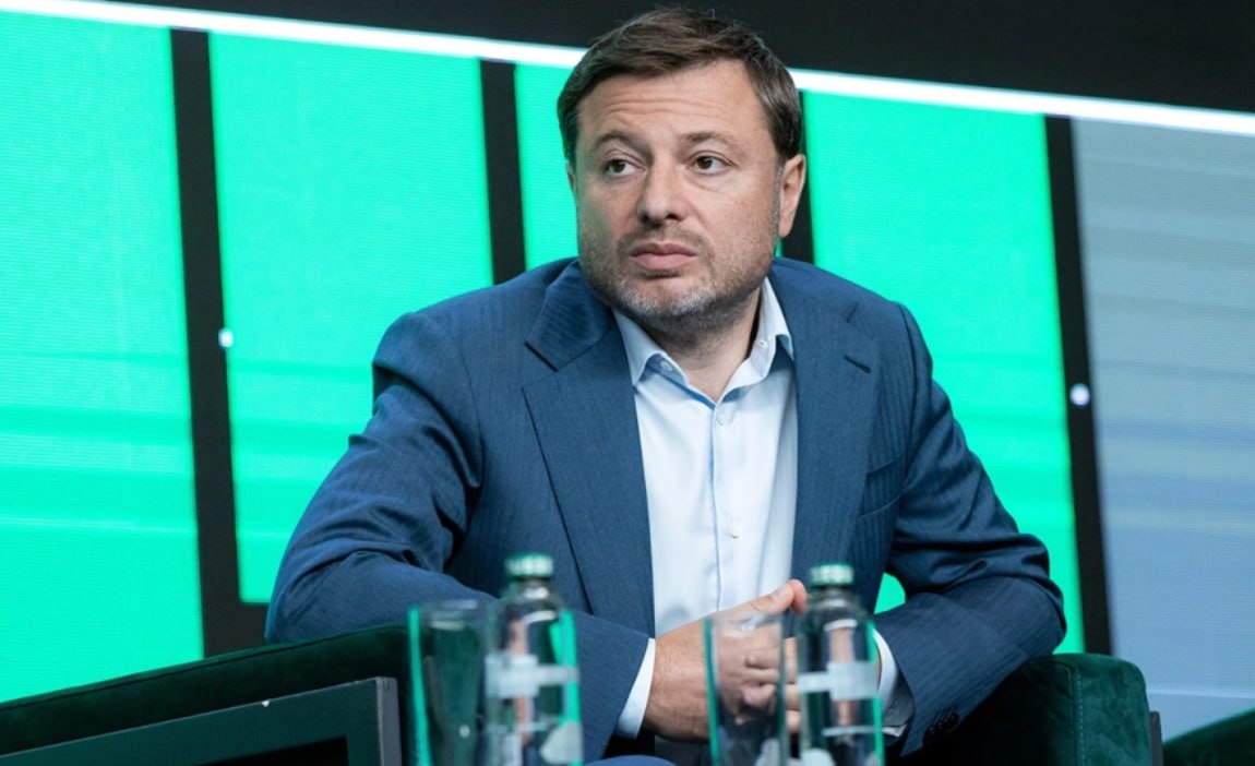 Совладелец и первый зампредправления Совкомбанка Сергей Хотимский призвал к симметричным ограничениям для банков и маркетплейсов в части развития экосистем