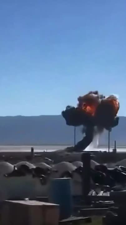 Истребитель F-16 разбился в штате Калифорния, сообщает ABC News