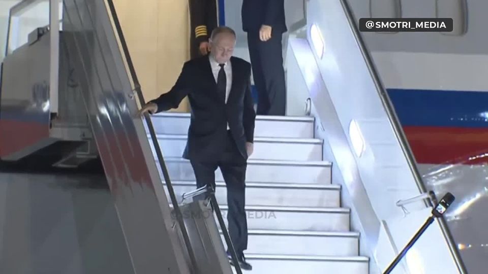 Владимир Путин прибыл в Индию с двухдневным государственным визитом