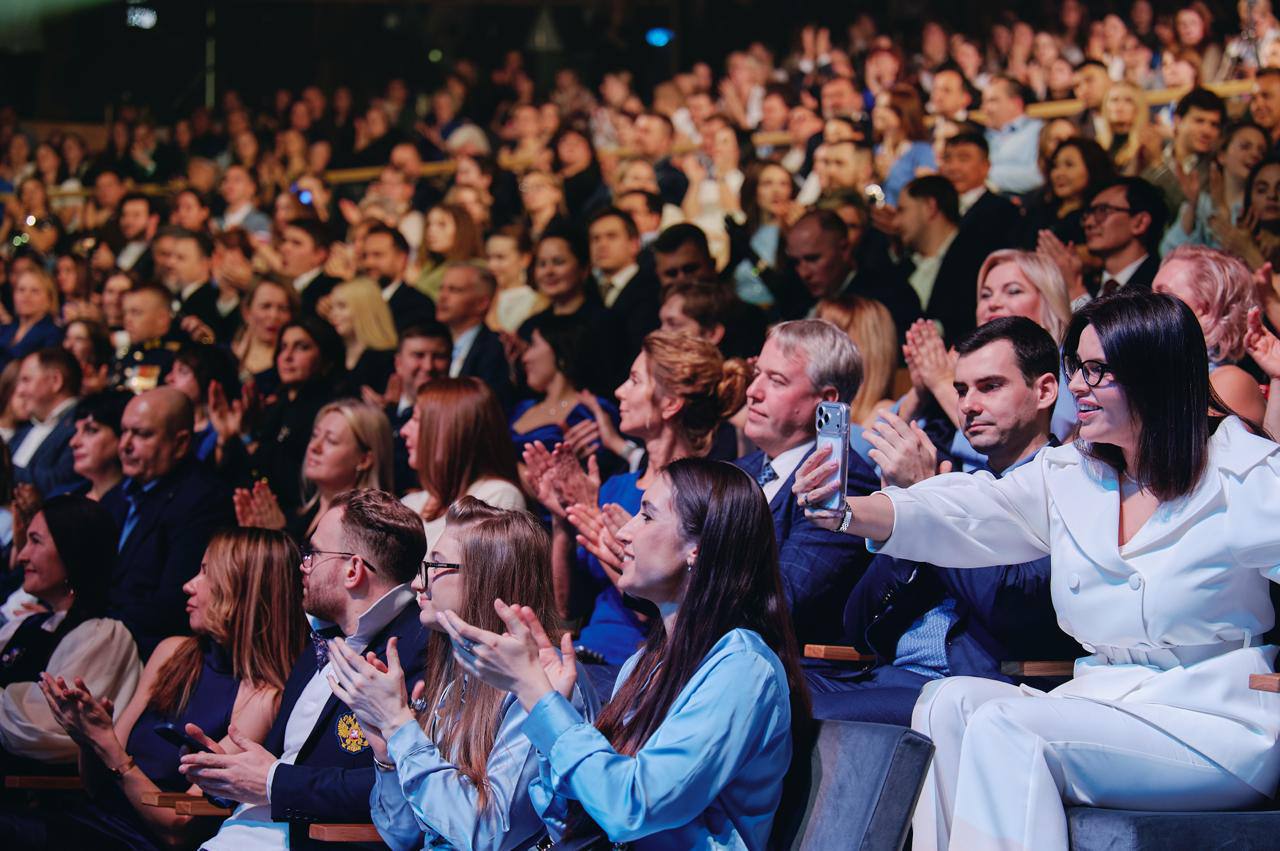 Наталья Москвитина и Маргарита Лянге отмечены наградами в конкурсе «Россия — страна возможностей» Наталья Москвитина и Маргарита Лянге отмечены наградами в конкурсе «Россия — страна возможностей»