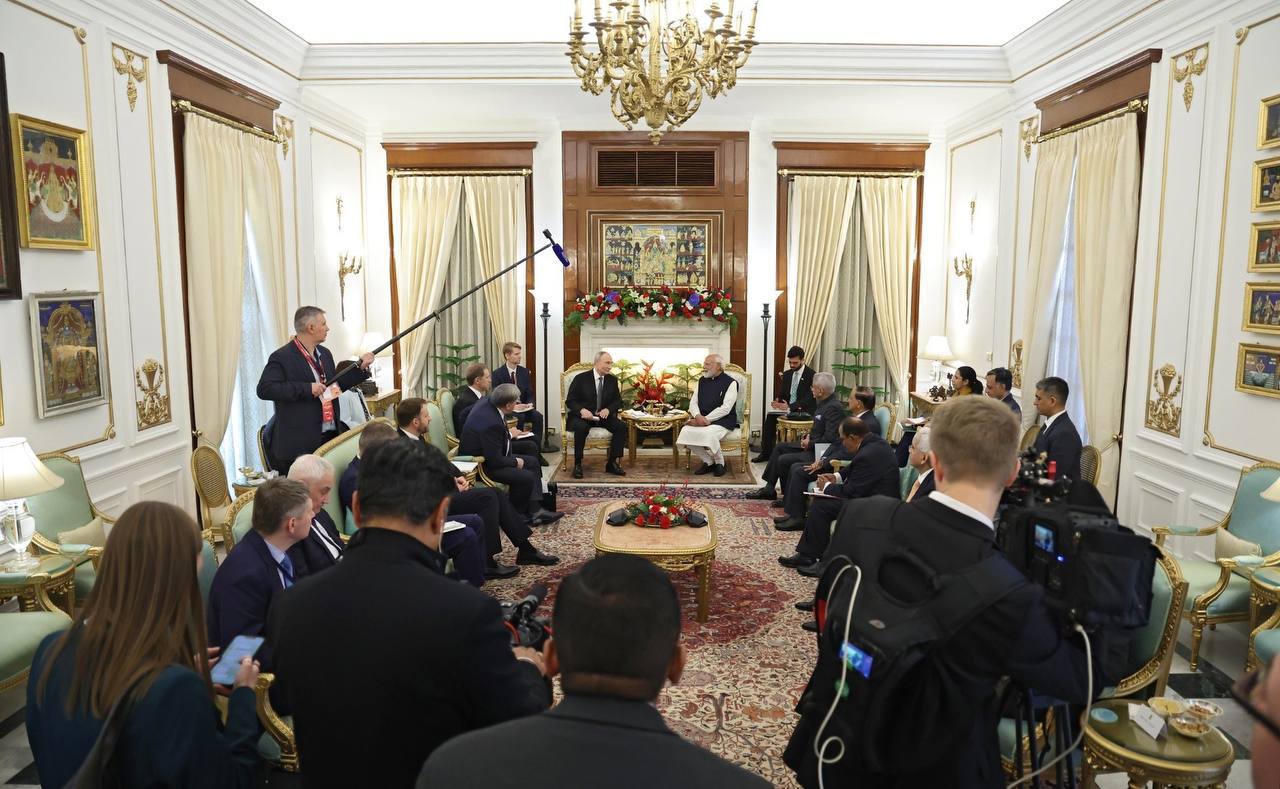 Встреча Путина и Моди в Хайдарабадском дворце Встреча Путина и Моди в Хайдарабадском дворце