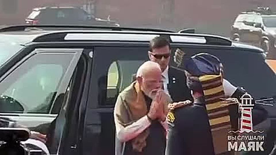 Моди приехал на церемонию официальной встречи Путина