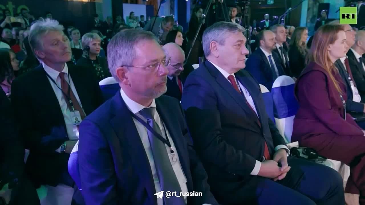 Путин: «Я очень рассчитываю на то, что RT поможет не только показать Россию сегодняшнего дня, но и поможет сориентировать наше общество по приоритетным проблемам и направлениям нашего взаимодействия»