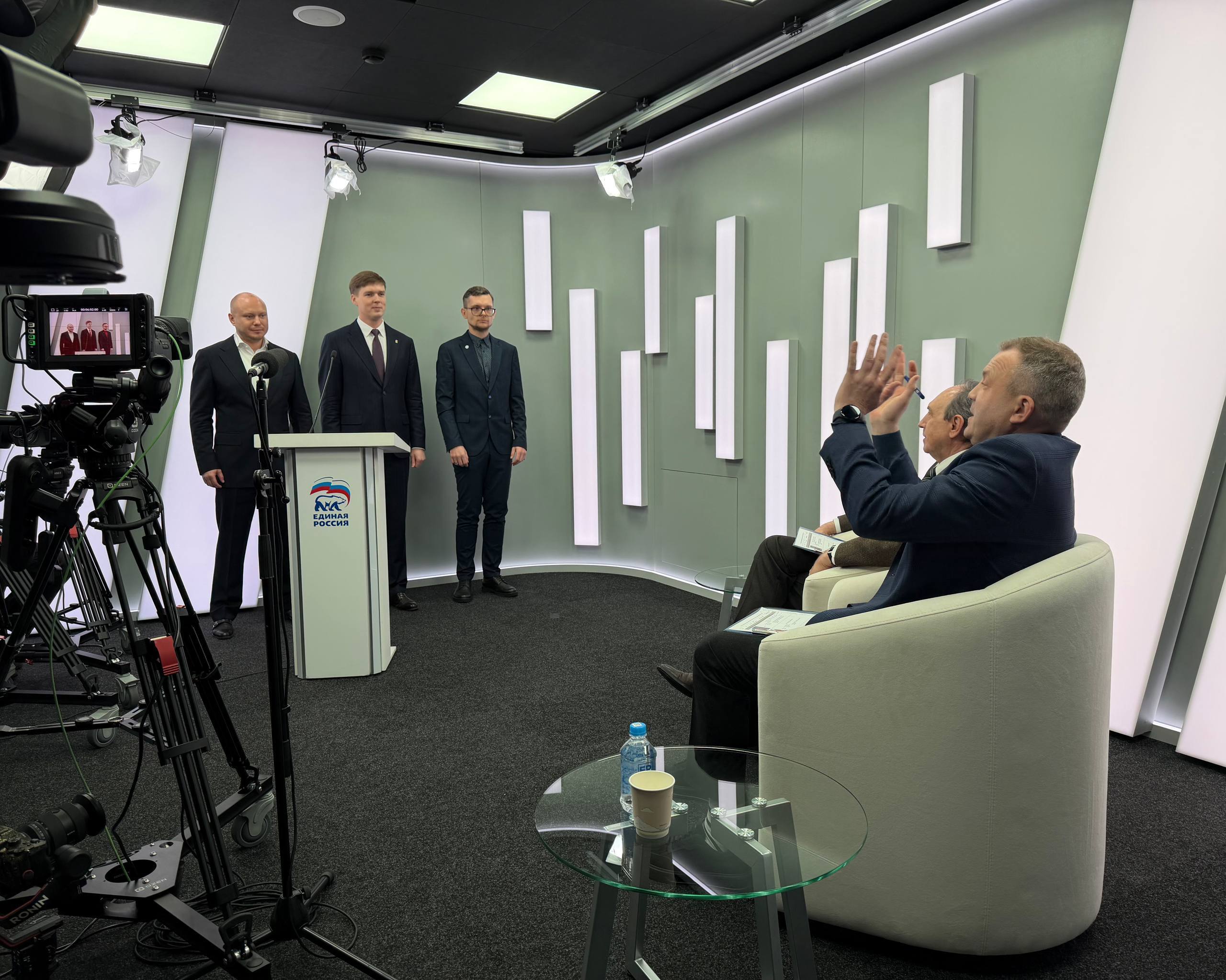 Евгений Попов: Полуфинал программы «Публичная политика» в Высшей партийной школе «Единой России» Евгений Попов: Полуфинал программы «Публичная политика» в Высшей партийной школе «Единой России»