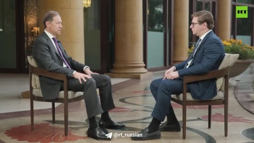           ,      Sukhoi Superjet 100  -114-300