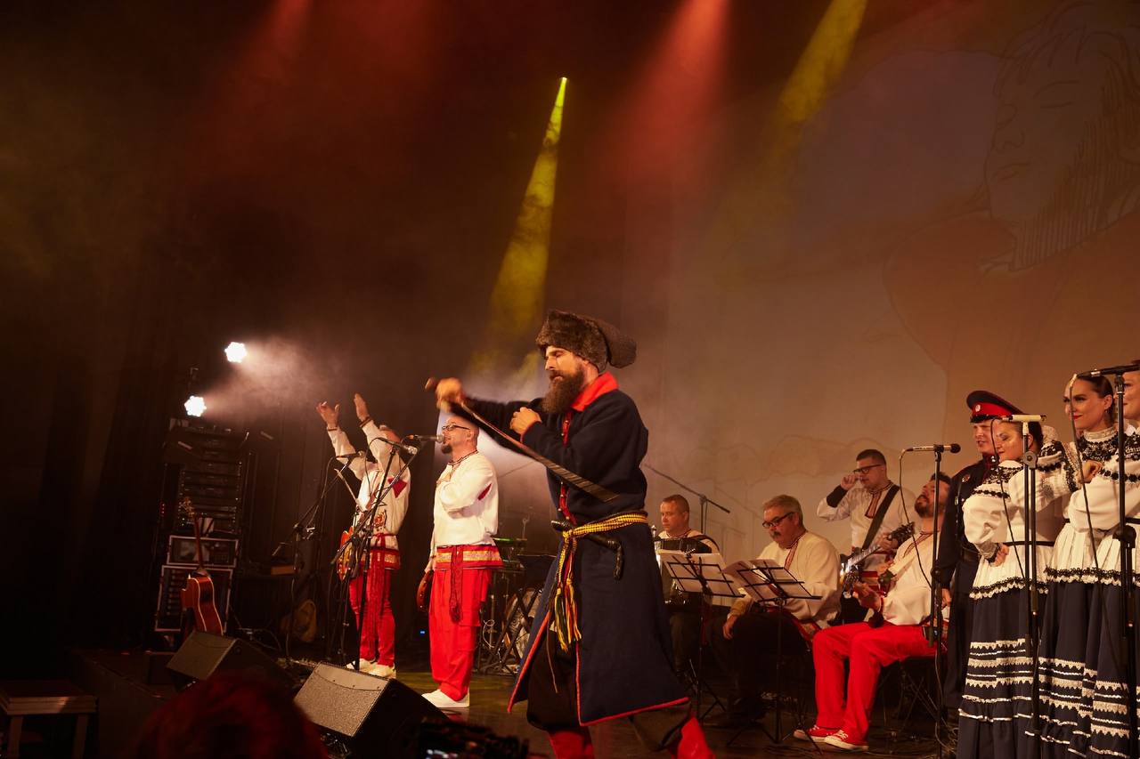 Дорогие нижегородцы и жители области, 7 декабря в 17:30 на телеканале и сайте «Нижний Новгород 24» — прямая трансляция этно-фолк-рок концерта «Ой, то не вечер»! Дорогие нижегородцы и жители области, 7 декабря в 17:30 на телеканале и сайте «Нижний Новгород 24» — прямая трансляция этно-фолк-рок концерта «Ой, то не вечер»!