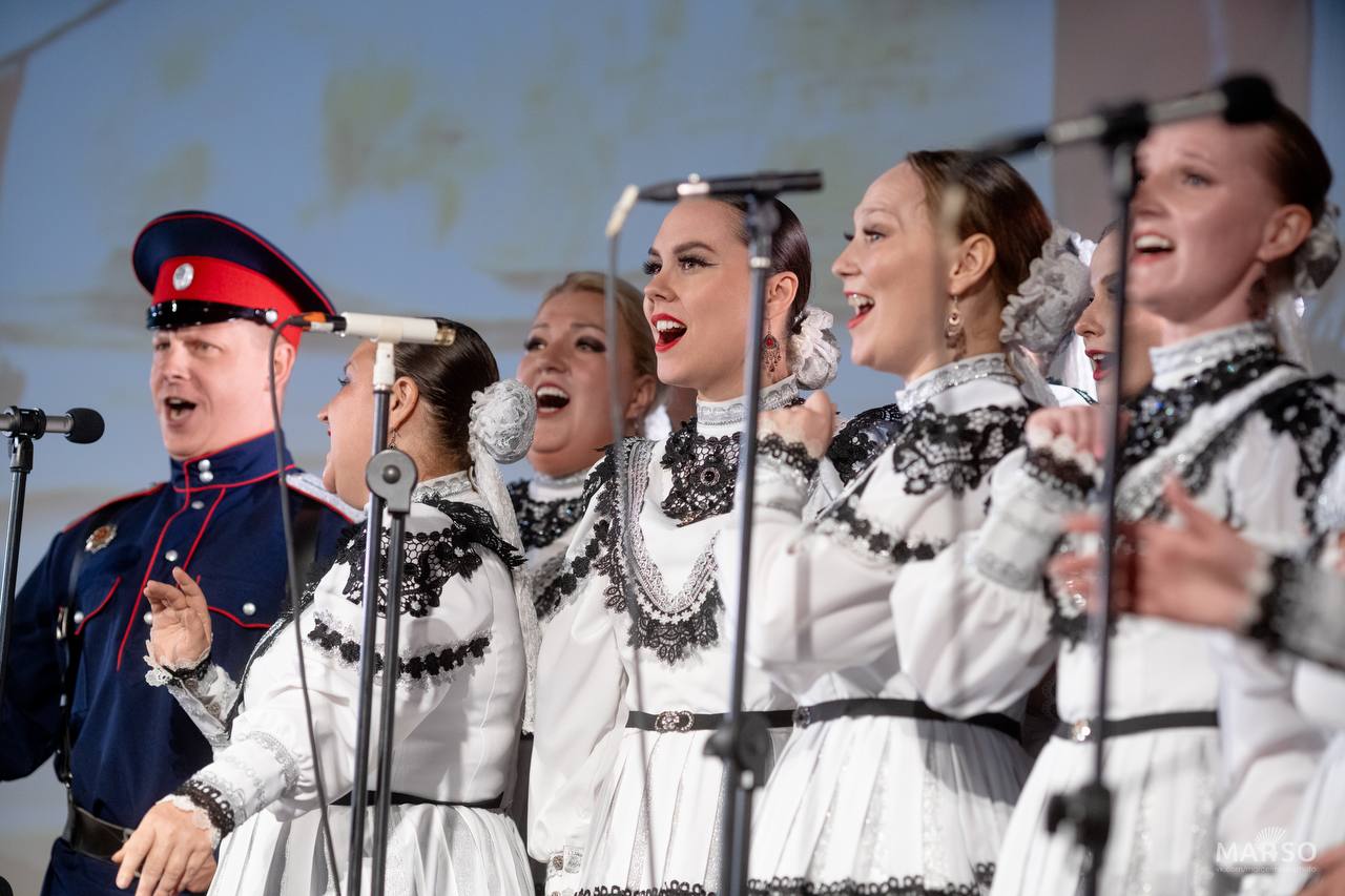 Дорогие нижегородцы и жители области, 7 декабря в 17:30 на телеканале и сайте «Нижний Новгород 24» — прямая трансляция этно-фолк-рок концерта «Ой, то не вечер»! Дорогие нижегородцы и жители области, 7 декабря в 17:30 на телеканале и сайте «Нижний Новгород 24» — прямая трансляция этно-фолк-рок концерта «Ой, то не вечер»!