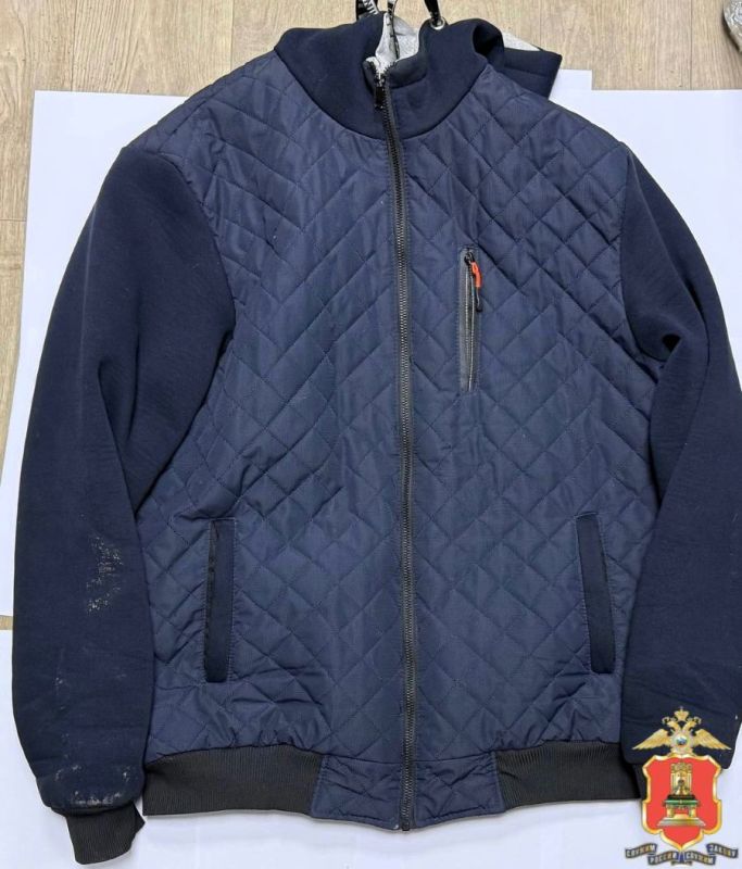 В Лихославле из комнаты в общежитии украли куртку, деньги и телефоны