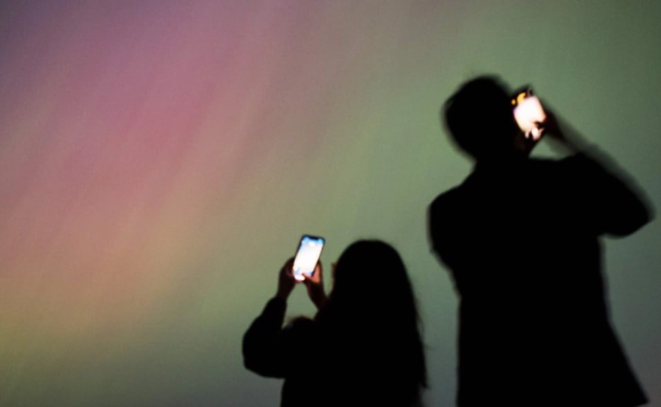 Магнитные бури среднего и сильного уровня (G2–G3) ожидаются 9 и 10 декабря из-за прихода к Земле выброса плазмы после вспышки класса M8.1, произошедшей в ночь на 7 декабря