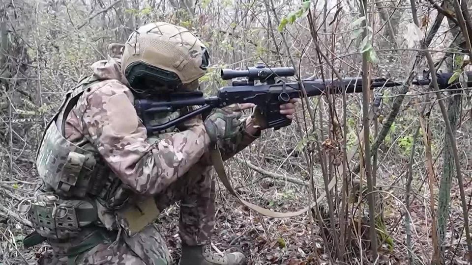 Снайперы группировки войск "Запад" отрабатывают методики маскировки в зоне спецоперации на Краснолиманском направлении