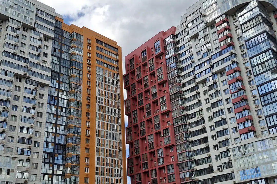 Жители ЖК «Крылатский» добились отмены запрета на стоянку у своих домов