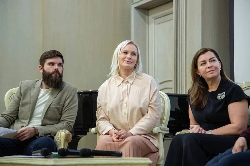 Роман Голованов: Настоящие мужские советы, как победить матершину среди школьников Роман Голованов: Настоящие мужские советы, как победить матершину среди школьников