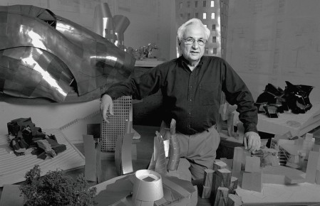 «Позвольте объяснить вам, ребята: 98% зданий в мире — полное говно. Сделанных без дизайна или чувства стиля, без уважения к человечеству»