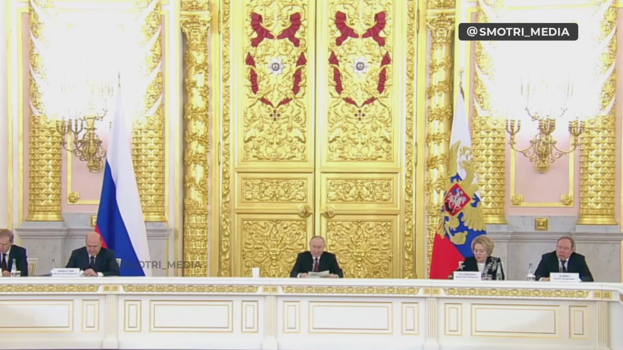 Все нацпроекты должны так или иначе касаться демографии — Путин