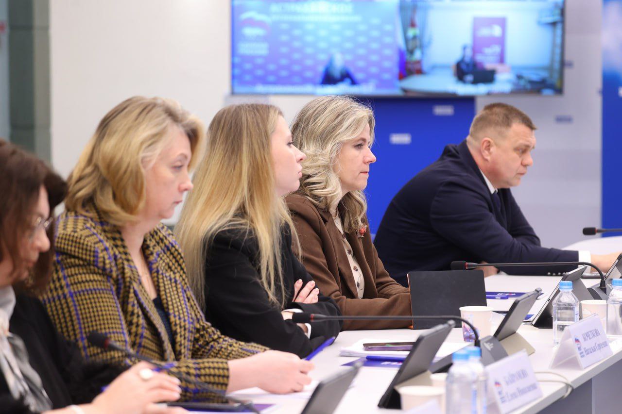 Анна Кузнецова: Комиссия «Единой России» по защите материнства, детства и поддержке семьи запустит реализацию ценностной платформы, совместно с партпректом «Мир Возможностей» Анна Кузнецова: Комиссия «Единой России» по защите материнства, детства и поддержке семьи запустит реализацию ценностной платформы, совместно с партпректом «Мир Возможностей»