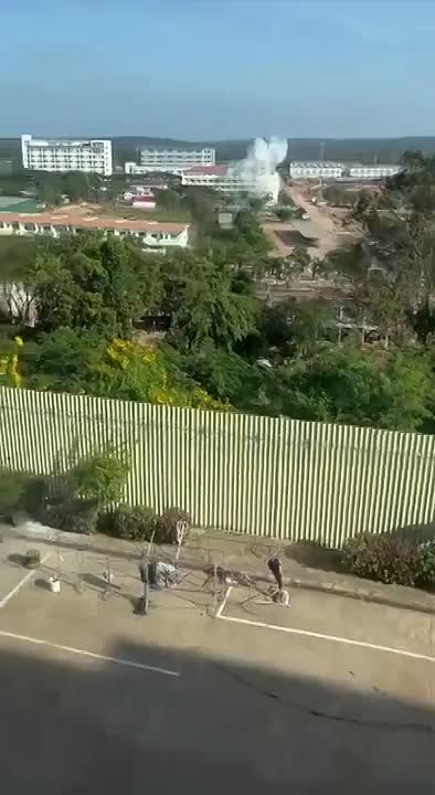 Андрей Клинцевич: Армия Таиланда нанесла удар по военной базе на территории Камбоджи, с которой осуществляется управление дронами, действующими в приграничье