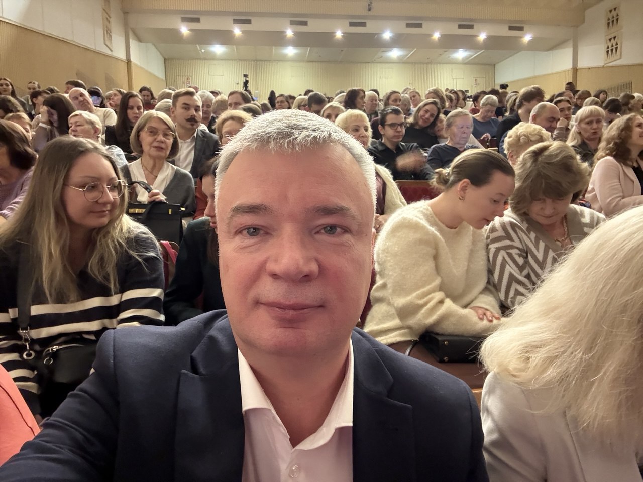 Этно рок концерт «Ой, то не вечер» в рамках проекта «Есть на Волге утёс» стал не просто музыкальным событием прошедшего воскресного вечера — это было возвращение к нашим корням, к тем смыслам, которые передавались из уст в... Этно рок концерт «Ой, то не вечер» в рамках проекта «Есть на Волге утёс» стал не просто музыкальным событием прошедшего воскресного вечера — это было возвращение к нашим корням, к тем смыслам, которые передавались из уст в...