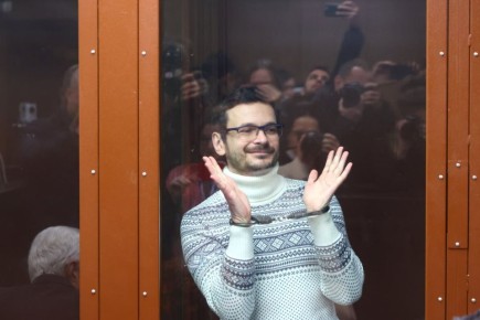 Суд заочно приговорил бывшего муниципального депутата Москвы Илью Яшина (внесен в России в реестр иноагентов) к 1 году 10 месяцам колонии за уклонение от обязанностей иностранного агента