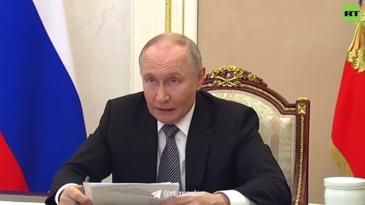 Мирные жители, не покидающие города в зоне СВО, встречают российских солдат словами «мы ждали вас», отметил Путин