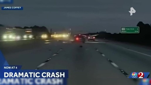 Кадры жесткого столкновения самолета с автомобилем на трассе во Флориде опубликовали местные СМИ