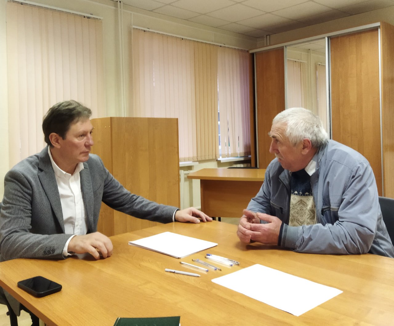 С 1 по 10 декабря по всей стране, в том числе и в Тверской области, в общественных приёмных партии «Единая Россия» проводилась традиционная декада приёмов граждан, посвященная Дню рождения партии С 1 по 10 декабря по всей стране, в том числе и в Тверской области, в общественных приёмных партии «Единая Россия» проводилась традиционная декада приёмов граждан, посвященная Дню рождения партии