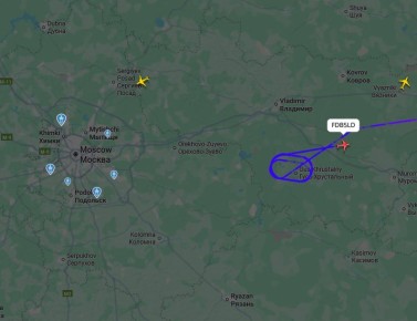 Два самолёта, летевших в Москву, кружат над Владимирской областью из-за атаки украинских беспилотников на столицу