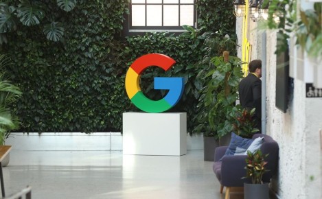 «Режим ИИ» в поисковике Google привел к расследованию Еврокомиссии против компании