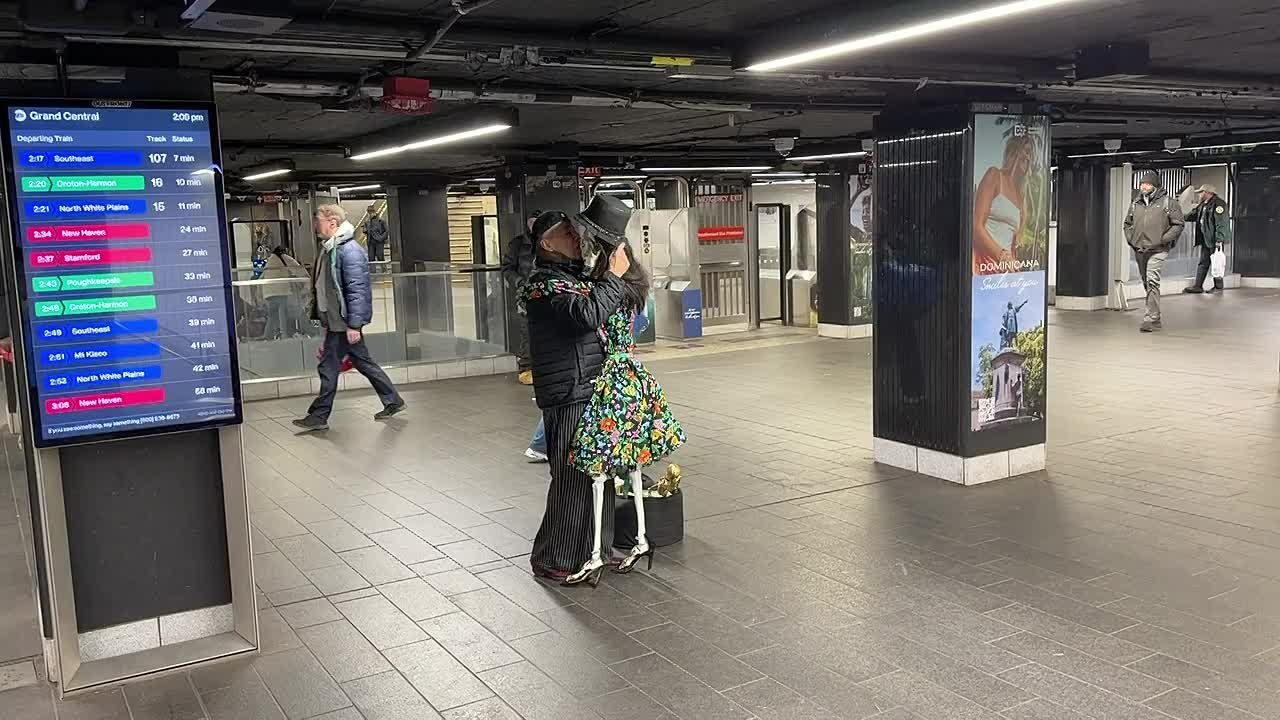 Валентин Богданов: Последнее танго в сабвее