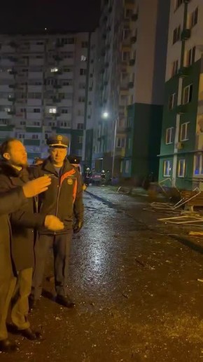 После атаки БПЛА на жилой дом в Твери в больницах находится трое взрослых и один ребенок, уточнили местные власти