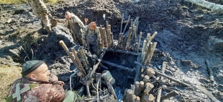 Опубликованы фото с места подъема фрагментов бомбардировщика в Тверской области Опубликованы фото с места подъема фрагментов бомбардировщика в Тверской области
