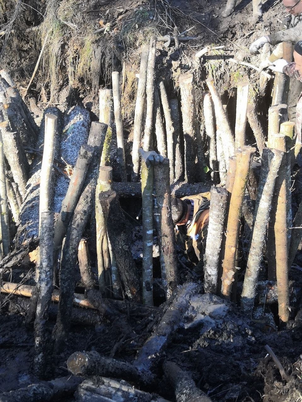 Опубликованы фото с места подъема фрагментов бомбардировщика в Тверской области Опубликованы фото с места подъема фрагментов бомбардировщика в Тверской области