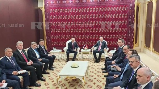 Путин и Эрдоган начали встречу в Ашхабаде