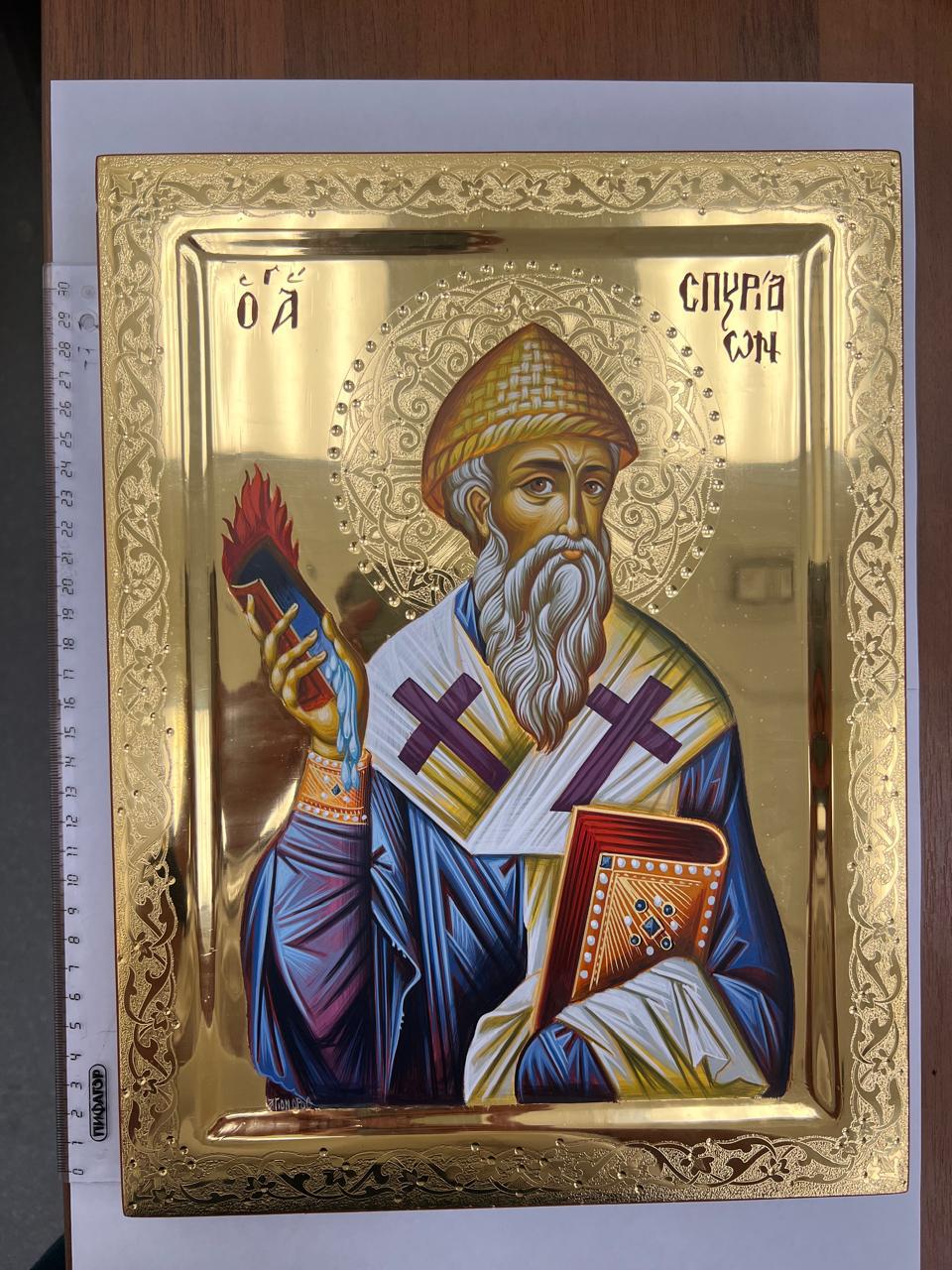 12 православных икон были найдены в багаже у иностранца в столичном аэропорту Шереметьево 12 православных икон были найдены в багаже у иностранца в столичном аэропорту Шереметьево