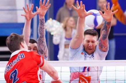 Молодёжные сборные РФ и Белоруссии по волейболу смогут участвовать в международных турнирах с января 2026 года под своим флагом и гимном