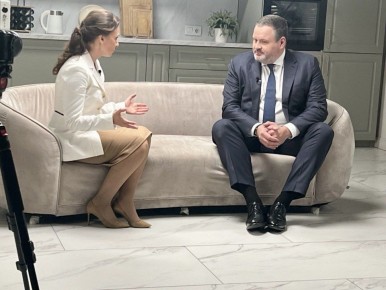 Анна Кузнецова: С министром труда и социальной защиты Российской Федерации Антоном Олеговичем Котяковым говорим о мерах поддержки нашей молодежи при выборе профессии, своего жизненного пути в новом выпуске нашей программы...