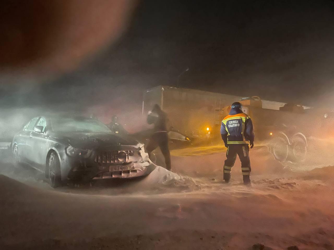 В более 200 населённых пунктах Саратовской области ураган оборвал ЛЭП В более 200 населённых пунктах Саратовской области ураган оборвал ЛЭП