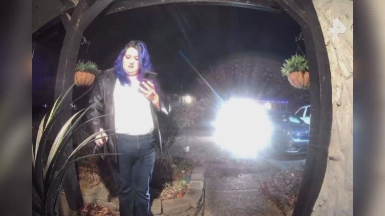 Курьер, предположительно, распылил перцовый спрей на заказ клиента во время доставки